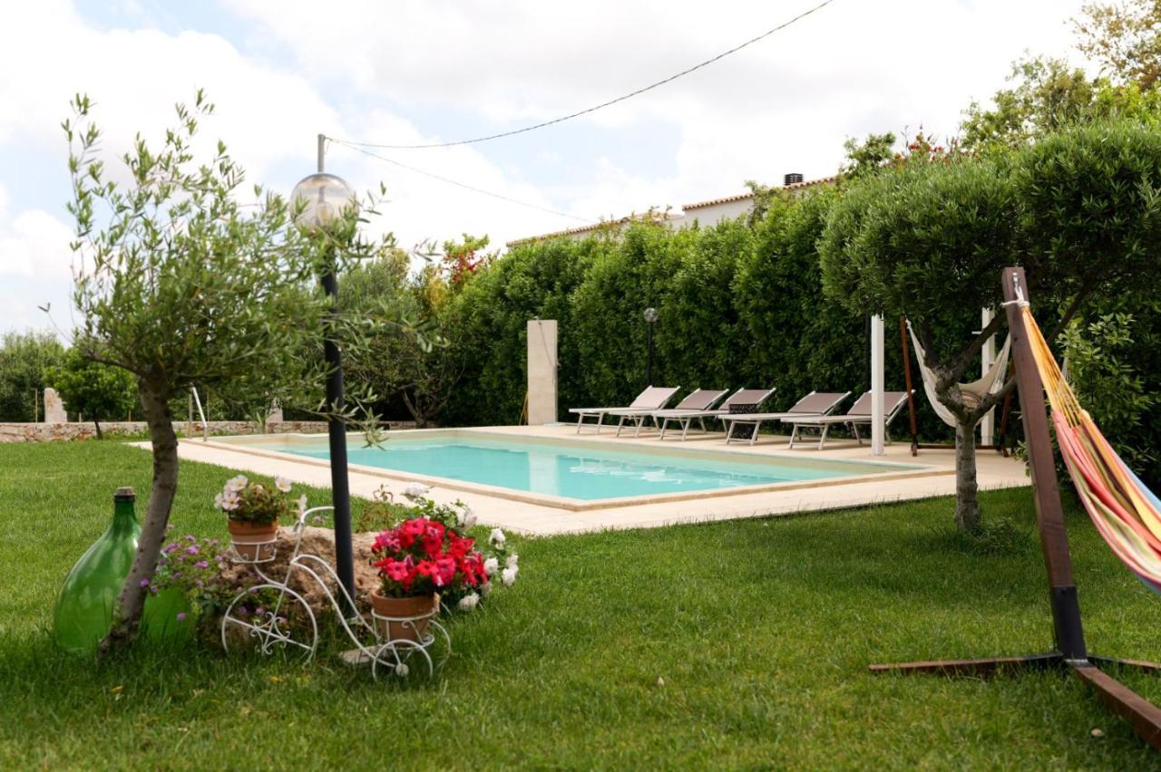 Trullo Rinaldi - Private Pool And Sauna Castellana Grotte Exterior foto